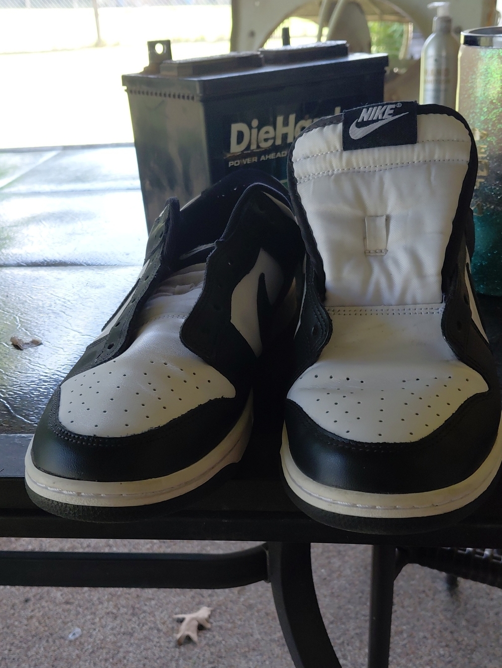 Nike Men’s Black and White Low-Top Sneakers 11.5 No String No Box